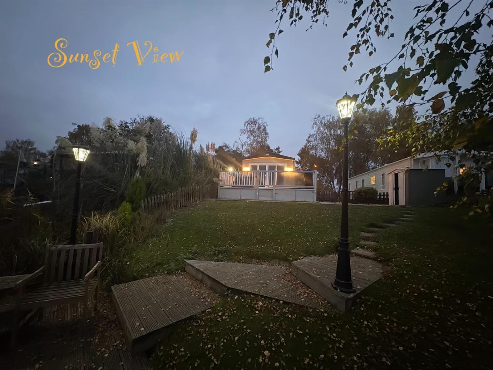 Tattershall Lakes Sunset View Caravan Lakeside, Hot Tub, Garden, Private Fishing Peg & Wifi Esterno foto